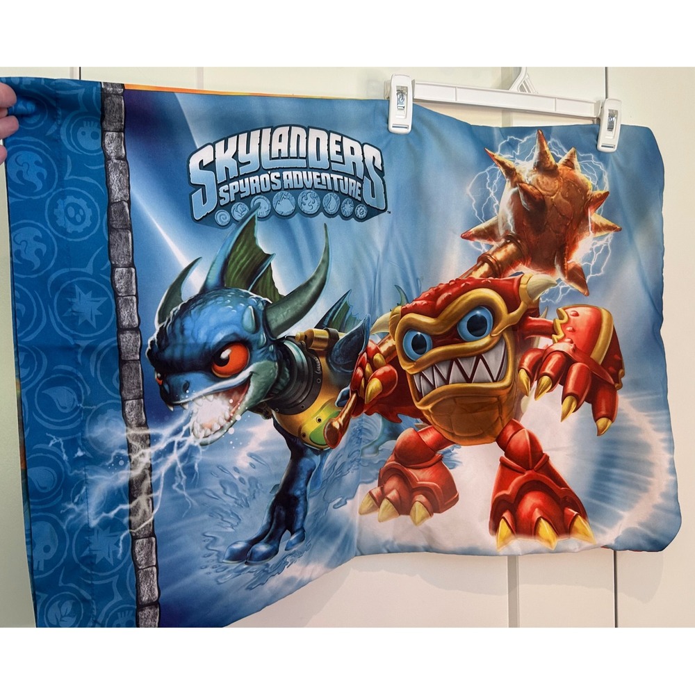 Skylanders Spyros Adventure Giants Reversible Standard‎ Pillowcase